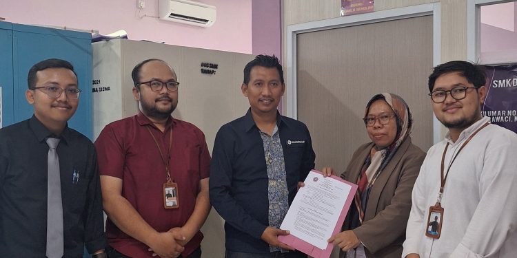 Permudah Rekrutmen Karyawan, SIMGROUP Teken MoU dengan SMK DHarma Siswa
