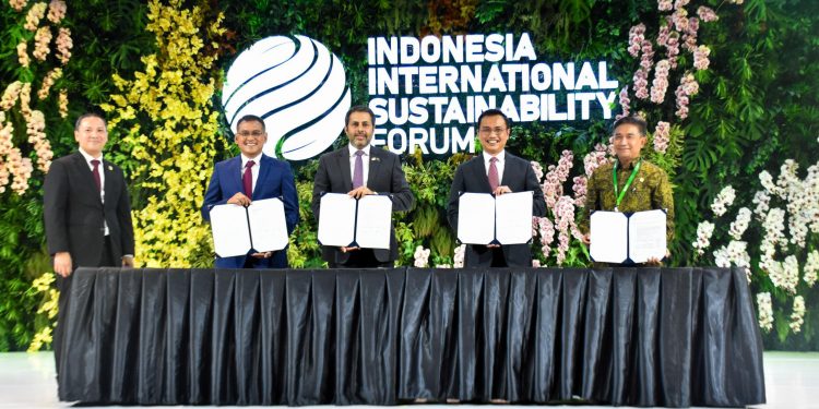 Tingkatkan Pemanfaatan EBT, PLN Kolaborasi dengan Pupuk Indonesia dan ACWA Power untuk Produksi Hidrogen dan Amonia Hijau