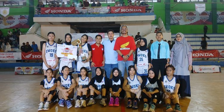 Play Off HBL Final Match: SMAN 1 Kota Serang dan SMAN 2 KS Cilegon Juaranya
