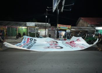 KPU Banten Lakukan Pembersihan APK Paslon Gubernur dan Wakil Gubernur Banten