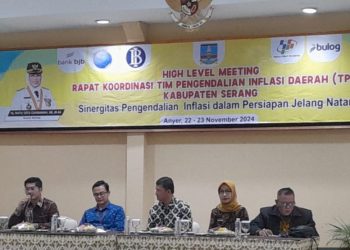 Pj Gubernur Banten Al Muktabar Lakukan Pemusnahan Surat Suara Rusak dan Lebih