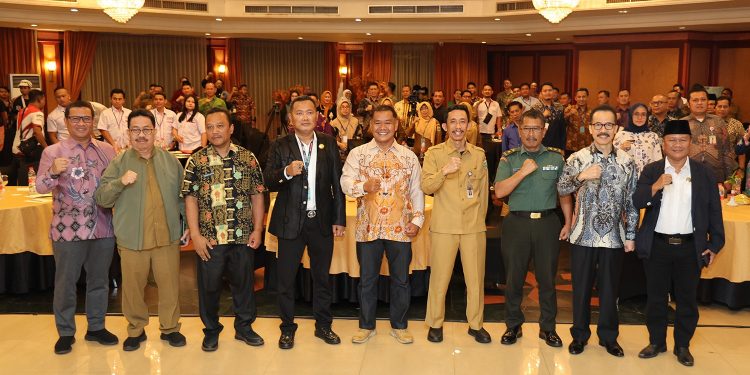 Pj Gubernur Banten Al Muktabar Tegaskan Pemprov Banten Serius Tangani Masalah Ketenagakerjaan