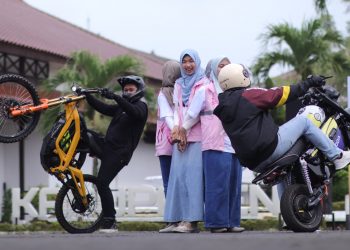 Gelar Banten Electric Vehicle Freestyle, PLN Banten Suguhkan Inovasi Terkini Kendaraan Listrik