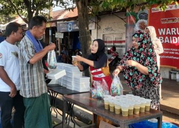 Selama Ramadhan, Alfamart dan WINGS Group Salurkan 54.000 Paket Berbuka Puasa Gratis di 36 Titik Kabupaten dan Kota