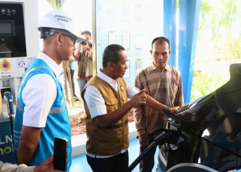 PLN Bersama Menteri ESDM Pastikan Kesiapan Seluruh Infrastruktur SPKLU Selama Ramadhan dan Idul Fitri