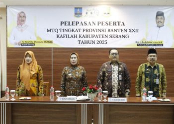 Satpol PP Kabupaten Serang Bongkar Puluhan Lapak PKL di Pasar Ciherang