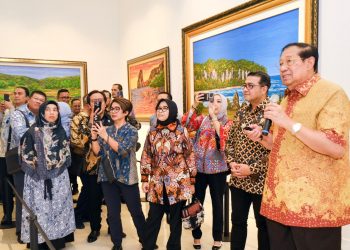 Cikeas Art Gallery Kedatangan KemenEkraf, SBY Jelaskan Karya Lukisan, Musik, Puisi, hingga Novel