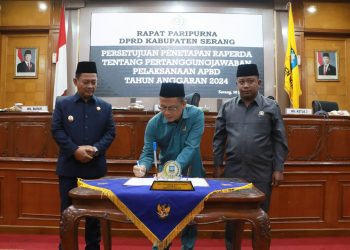 DPRD Kabupaten Serang Tetapkan Raperda Pertanggungjawaban APBD 2024 menjadi Perda