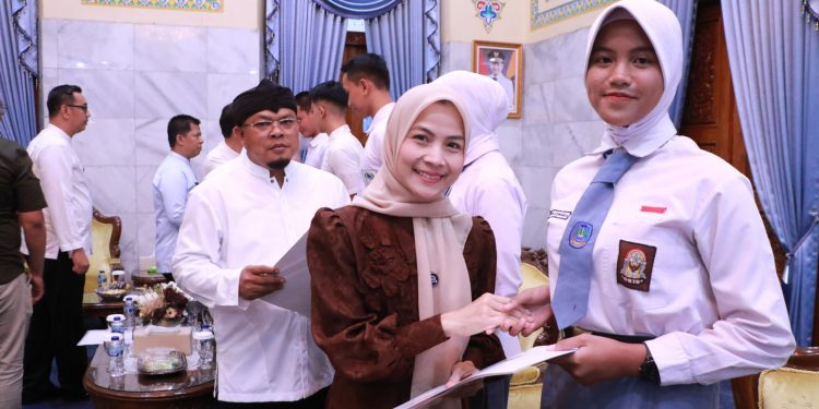 DPRD Kabupaten Serang Tetapkan Raperda Pertanggungjawaban APBD 2024 menjadi Perda