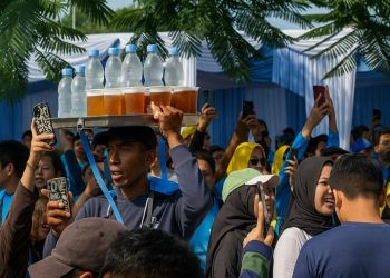 PLN Mobile Jawara Run 2025: Menggerakan Roda Ekonomi Masyarakat Pelaku UMKM Lokal