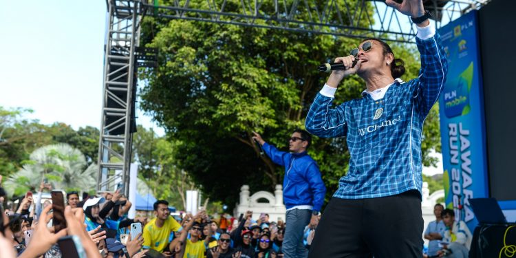 Tampil di PLN Mobile Jawara Run 2025, Ello Turut Ajak Masyarakat Gunakan Aplikasi PLN Mobile Fitur PESTA