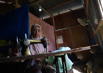 Light Up The Dream: Sambut Hut ke-80 RI, PLN Sambungkan Listrik Gratis Pada 2.821 Keluarga Prasejahtera