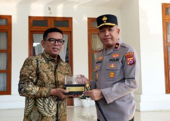 Penuh Keakraban, Gubernur Banten Andra Soni Sarapan Bareng Kapolda Banten