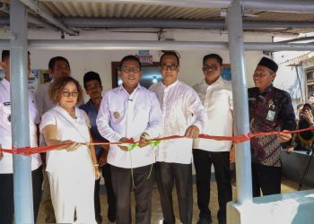 Hadiri Program Pendistribusian Renovasi RTLH dan Instalasi Air Bersih, Gubernur Banten Andra Soni: Tingkatkan konsolidasi dan Kolaborasi