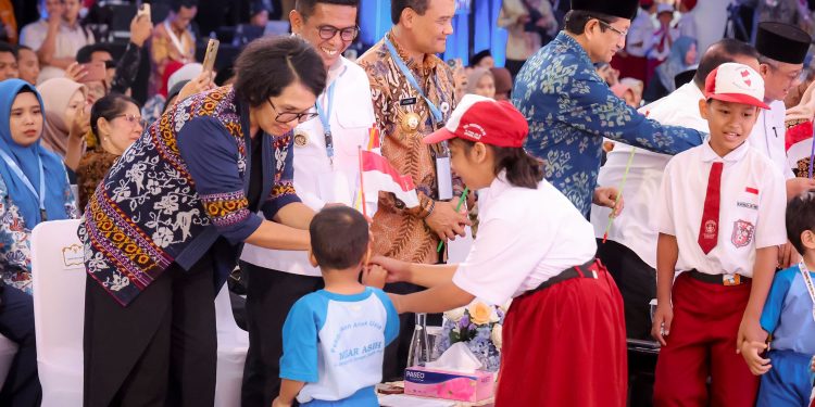 Gubernur Banten Andra Soni: Pemerintah Terus Tingkatkan Kapasitas dan Kesejahteraan Guru