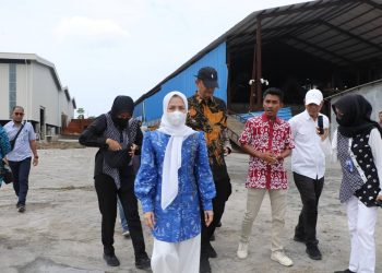 Mantan Karyawan Diduga Meninggal Karena Limbah, Bupati Serang Ratu Zakiyah Sidak PT GRS Jawilan