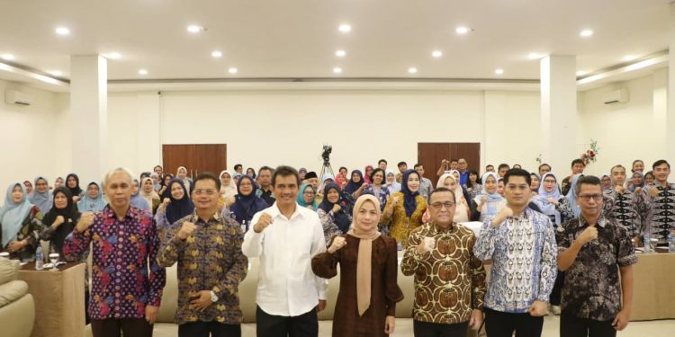 Buka Bimtek, Bupati Serang Ratu Zakiyah Dorong BLUD Bidang Kesehatan Profesional