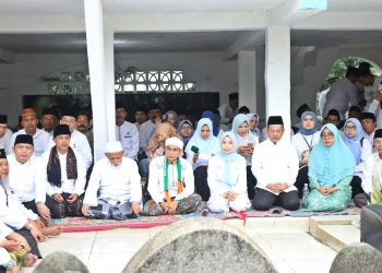 Bupati Serang Ratu Zakiyah Ziarah ke Makam Sultan Maulana Hasanudin dan Brigjen KH Syam’un