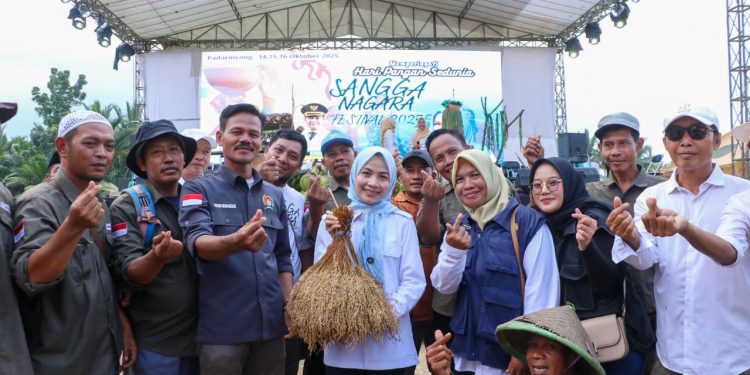 Lantik Puluhan ASN, Bupati Serang Ratu Zakiyah Ingatkan Bekerja Ikuti Aturan
