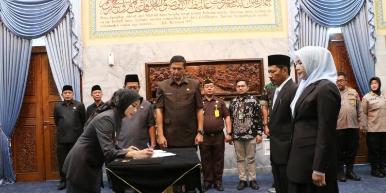 PLN UID Banten Bersama TP PKK Banten Gelar Bakti Sosial di Baduy