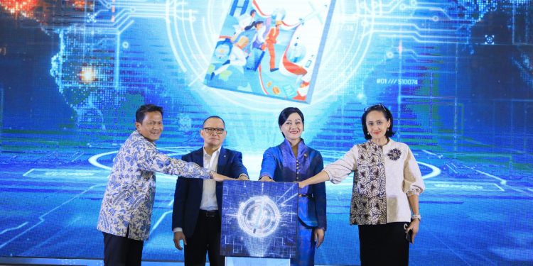 OJK Luncurkan “Buku Saku Literasi Keuangan bagi Pekerja Migran Indonesia”
