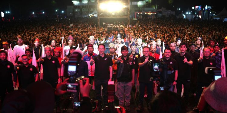 HBD 2025: 32 Ribu Bikers Honda Ramaikan ‘Brotherhood Festival’, Puncak Acara Pecahkan Rekor di Garut!