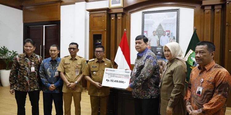 Bank Banten Salurkan Bantuan Kemanusiaan untuk Korban Bencana di Sumatera