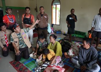 Pastikan Logistik dan Kesehatan Aman, Wakil Wali Kota Serang Nur Agis Aulia Tinjau Lokasi Banjir