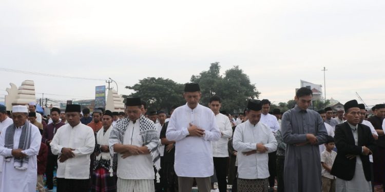 Sholat Ied di Kramatwatu, Najib Hamas Ajak Lanjutkan Kebaikan Selama Ramadhan