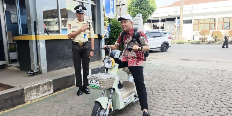 Wujudkan Budaya Hijau, PLN UID Banten Galakkan ‘Clean Energy Day’ Tiap Jumat