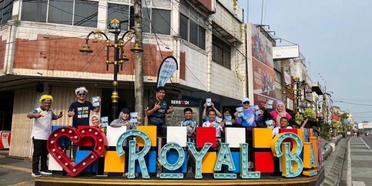 Dukung Clean Energy Day, PLN UP3 Banten Utara Tebar Diskon Tambah Daya 50 Persen lewat Aksi ‘Mario Bros’