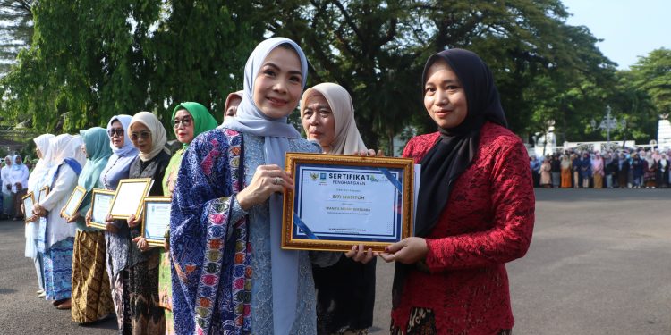 Peringati Hari Kartini, Bupati Serang Ajak Kaum Perempuan Gali Potensi Diri