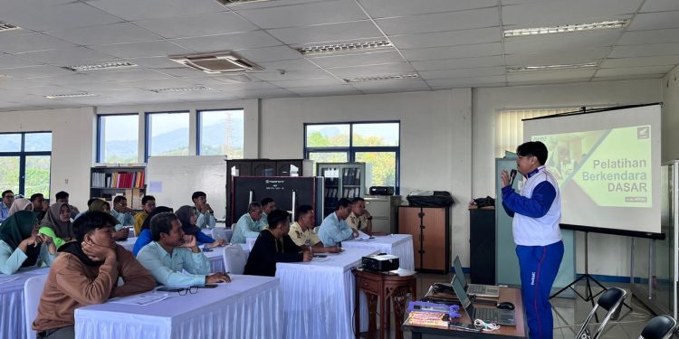 Tingkatkan Kesadaran Pekerja, Honda Banten Gandeng Perusahaan Industri Gelar Edukasi Safety Riding #Cari_Aman