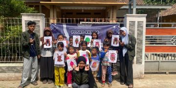 Isi Libur Sekolah, Mahasiswa KKM 14 Universitas Primagraha Gelar Bimbel Gratis di Kelurahan Pabuaran