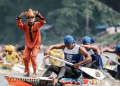 Anak-anak beraksi di Festival Pacu Jalur, Sumber: wonderfulimages.kemenparekraf.go.id