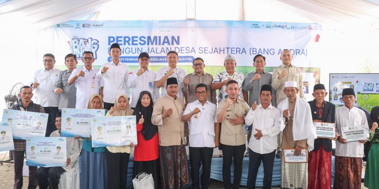 Perkuat Aksesibilitas Warga Lebak, Bank Banten Dukung Peresmian 62 Ruas Jalan Program Bang Andra